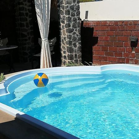 5Bedroom Villa In Perissa Beach Екстериор снимка